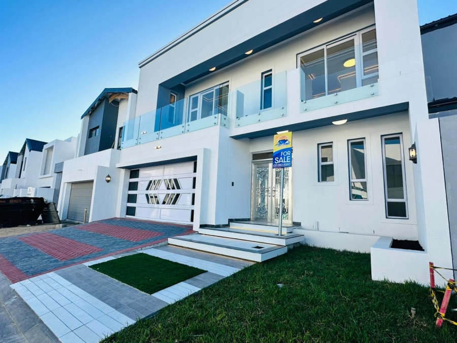4 Bedroom Property for Sale in Sandown Western Cape